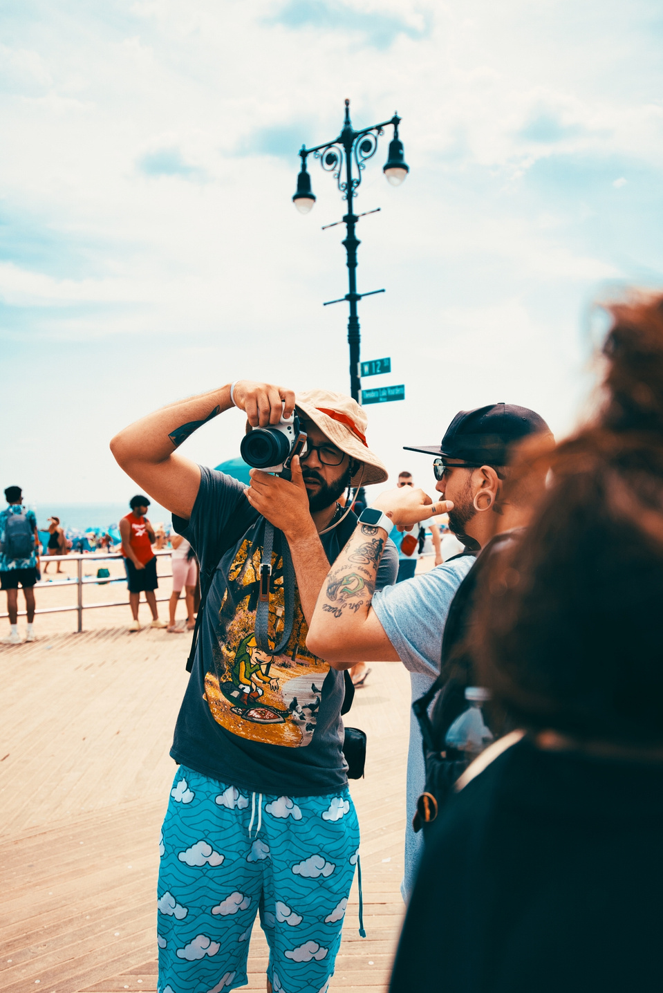 Street photography captured in Coney Island during the Long Island Film Club photo walk by NYC-based female photographer MFFPHOTOGRAPHY.