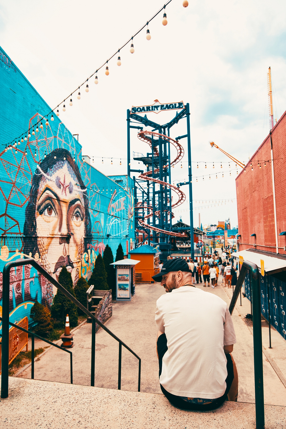 Street photography captured in Coney Island during the Long Island Film Club photo walk by NYC-based female photographer MFFPHOTOGRAPHY.