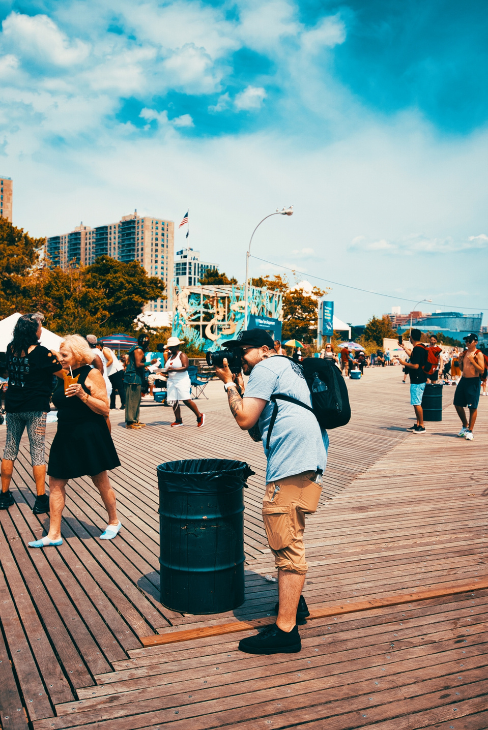 Street photography captured in Coney Island during the Long Island Film Club photo walk by NYC-based female photographer MFFPHOTOGRAPHY.