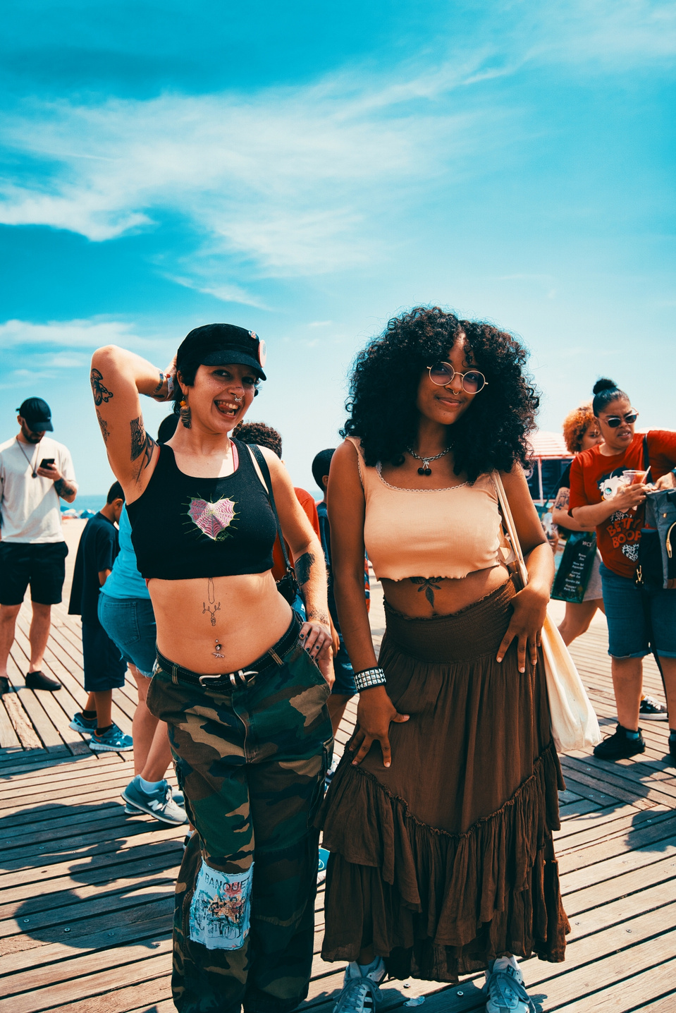 Street photography captured in Coney Island during the Long Island Film Club photo walk by NYC-based female photographer MFFPHOTOGRAPHY.