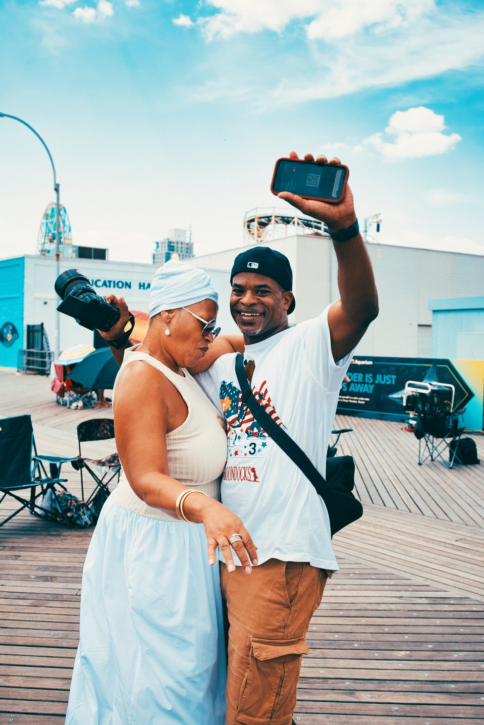 Street photography captured in Coney Island during the Long Island Film Club photo walk by NYC-based female photographer MFFPHOTOGRAPHY.