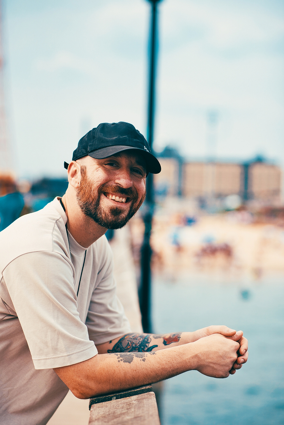 Street photography captured in Coney Island during the Long Island Film Club photo walk by NYC-based female photographer MFFPHOTOGRAPHY.