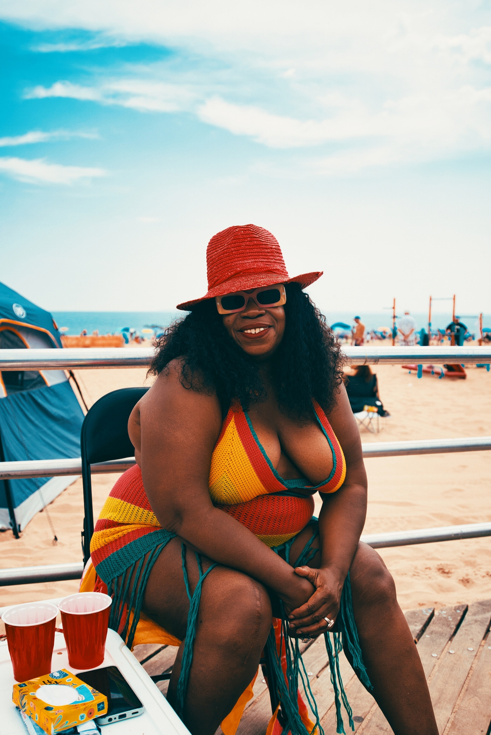 Street photography captured in Coney Island during the Long Island Film Club photo walk by NYC-based female photographer MFFPHOTOGRAPHY.