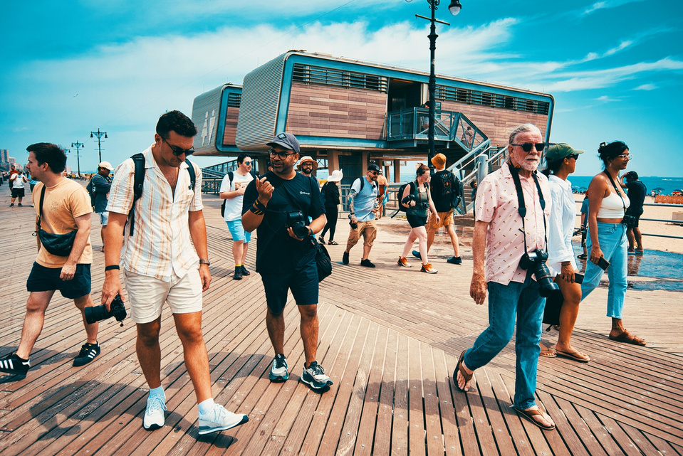 Street photography captured in Coney Island during the Long Island Film Club photo walk by NYC-based female photographer MFFPHOTOGRAPHY.
