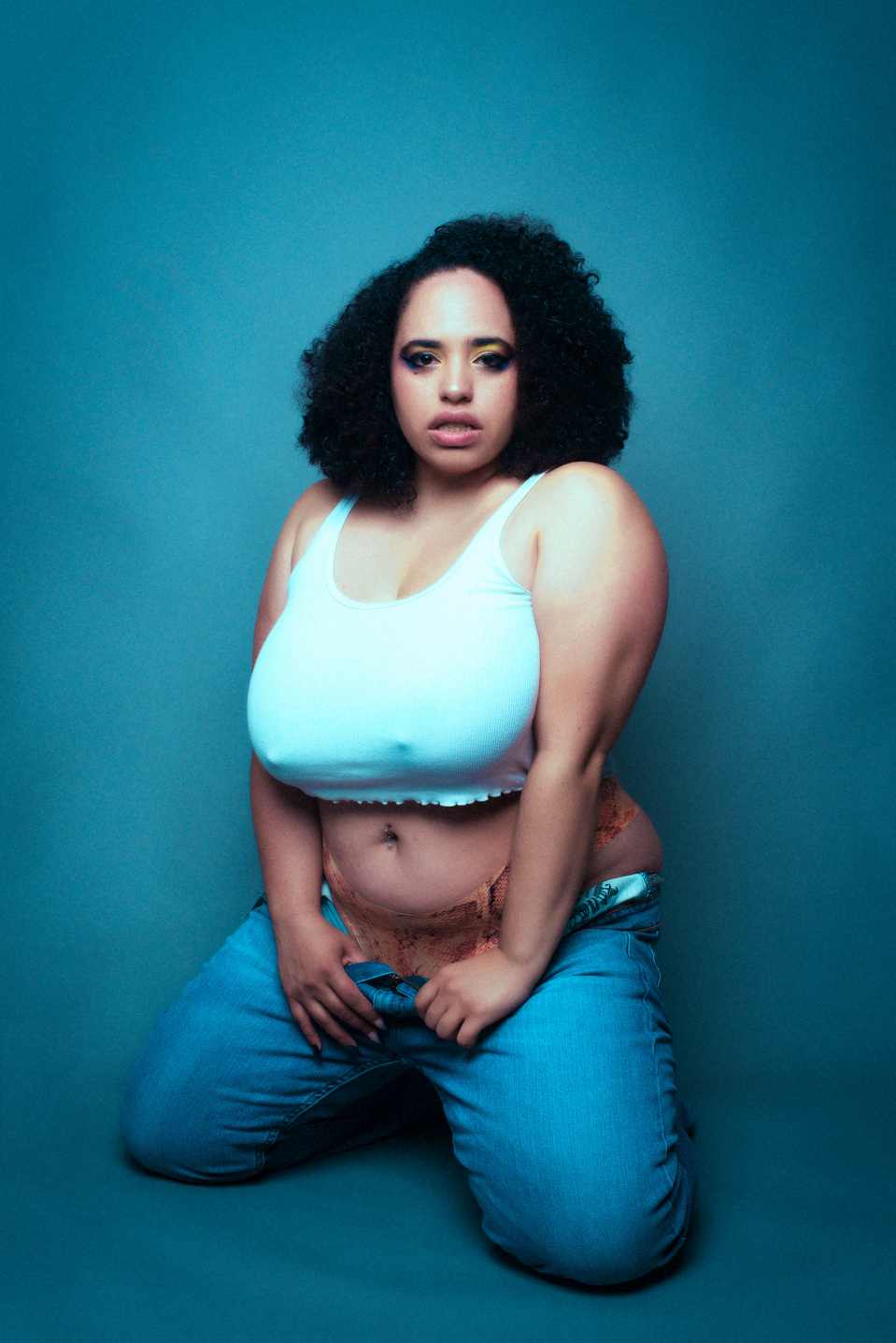 Model Cin Von Quinzel styled in denim, captured in a studio session by NYC-based female photographer MFFPHOTOGRAPHY.