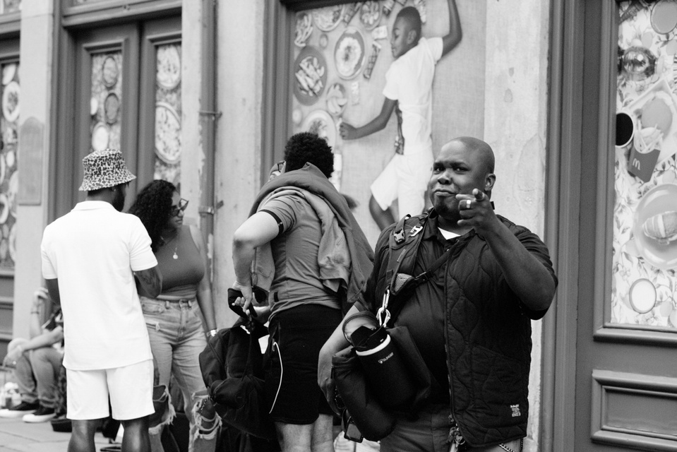Black and white behind-the-scenes shots by NYC-based female photographer MFFPHOTOGRAPHY at the Portrait Blake networking event in Seaport, NY.