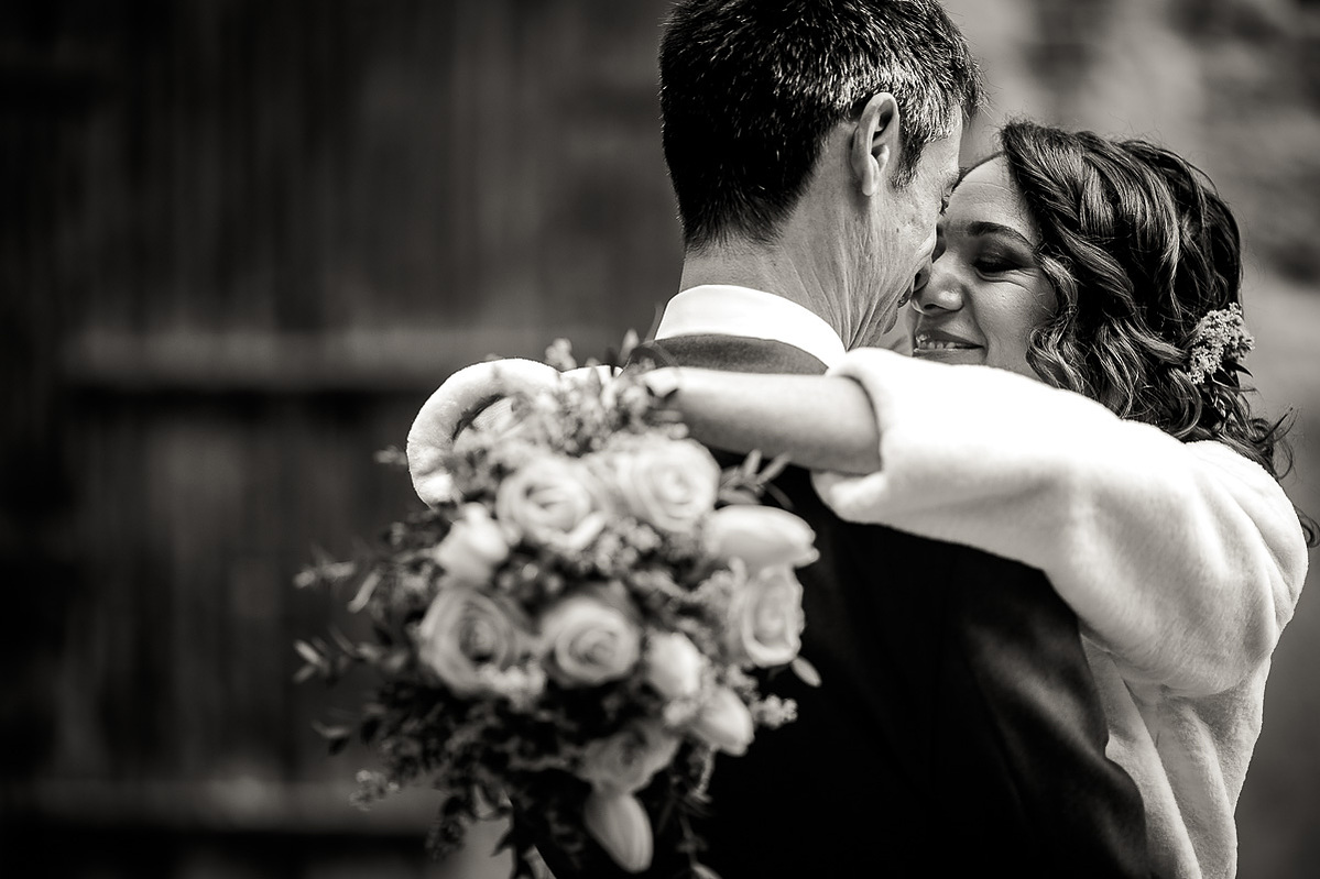romantic moment in Venice captured in black and white