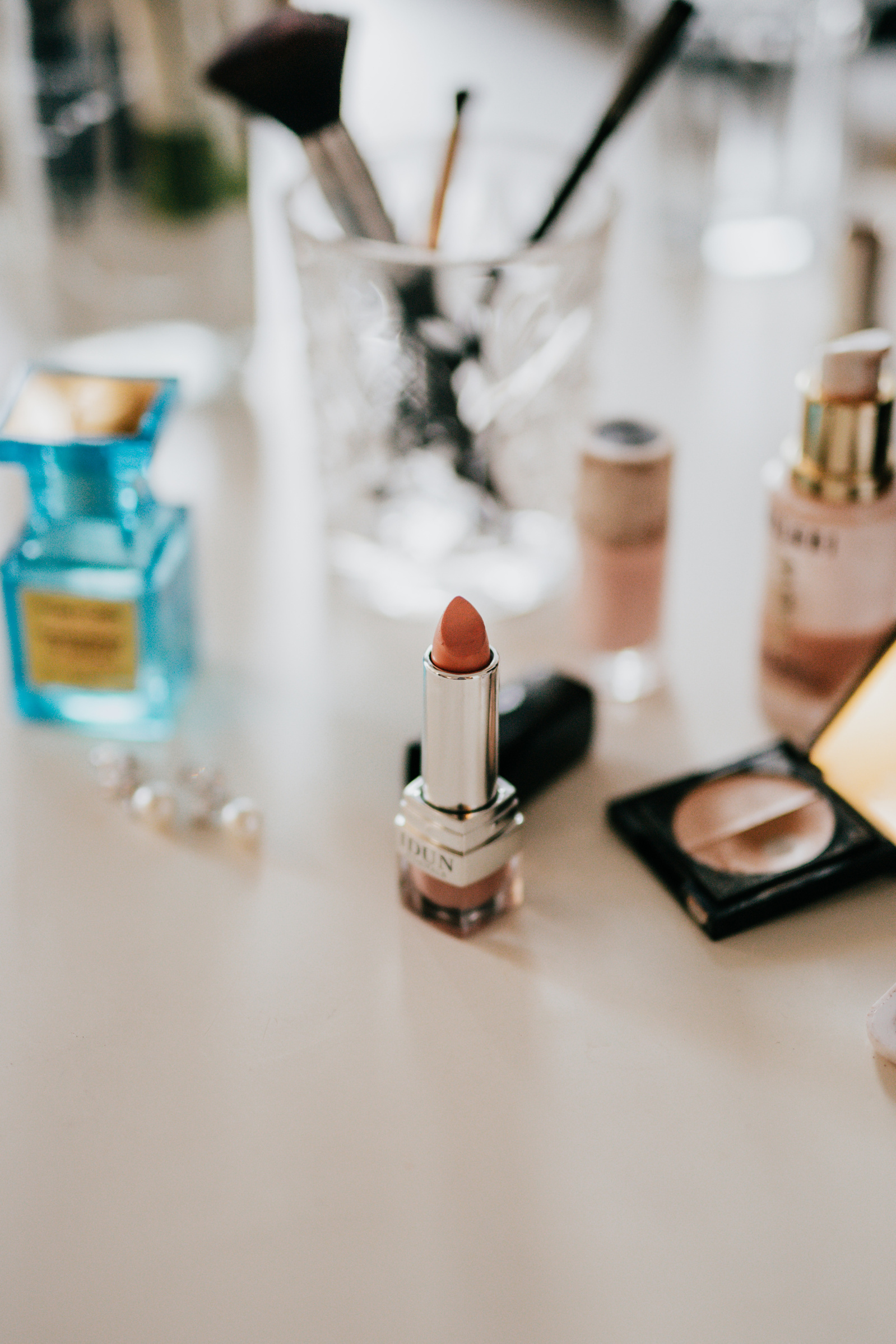 Five makeup tips every bride should know for her wedding day.