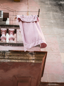 Cuba, SophieChurlaud, photographie, photography, montreal photographer, art, streetphoto, streetphotographie, serviette, rose 