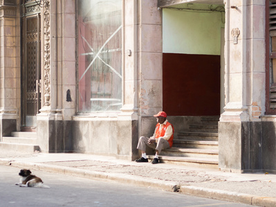 Cuba, SophieChurlaud, photographie, photography, montreal photographer, art, streetphoto, streetphotographie, lenteur, attente, chien, Edward Hopper