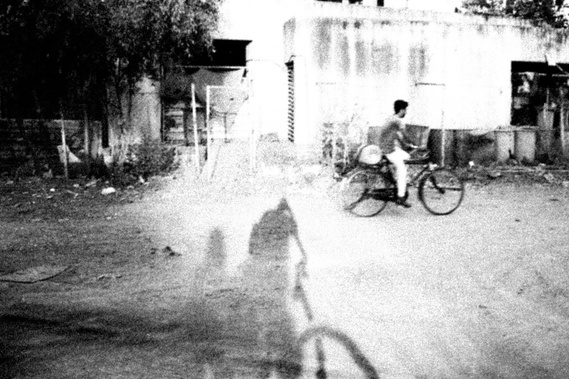 Vhal Sodha
FIlm Photography
The Bagel Hole - TPM