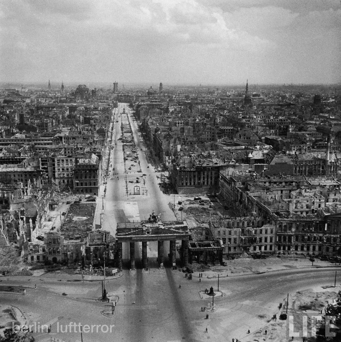 Berlin 1945 bombed out aerial pictures ...