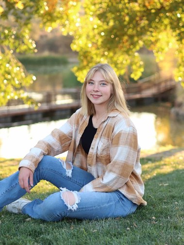 Homeschool picture child portraits at Fain Lake Prescott Valley, AZ