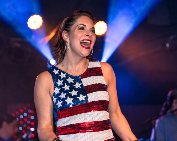 Entertainers performing at private corporate event- Photography by Nate Cleary