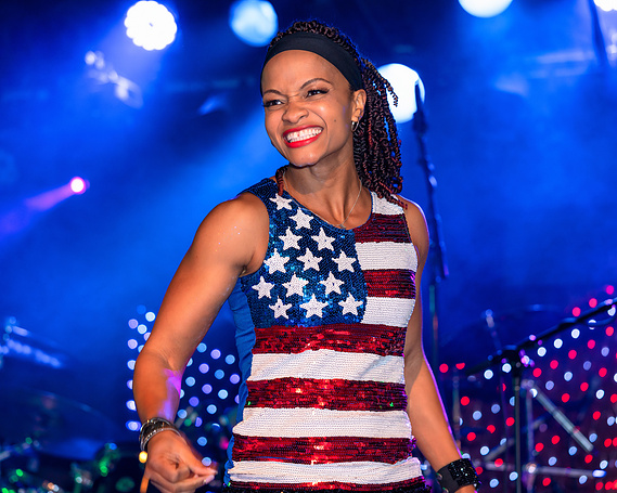 Entertainers performing at private corporate event- Photography by Nate Cleary