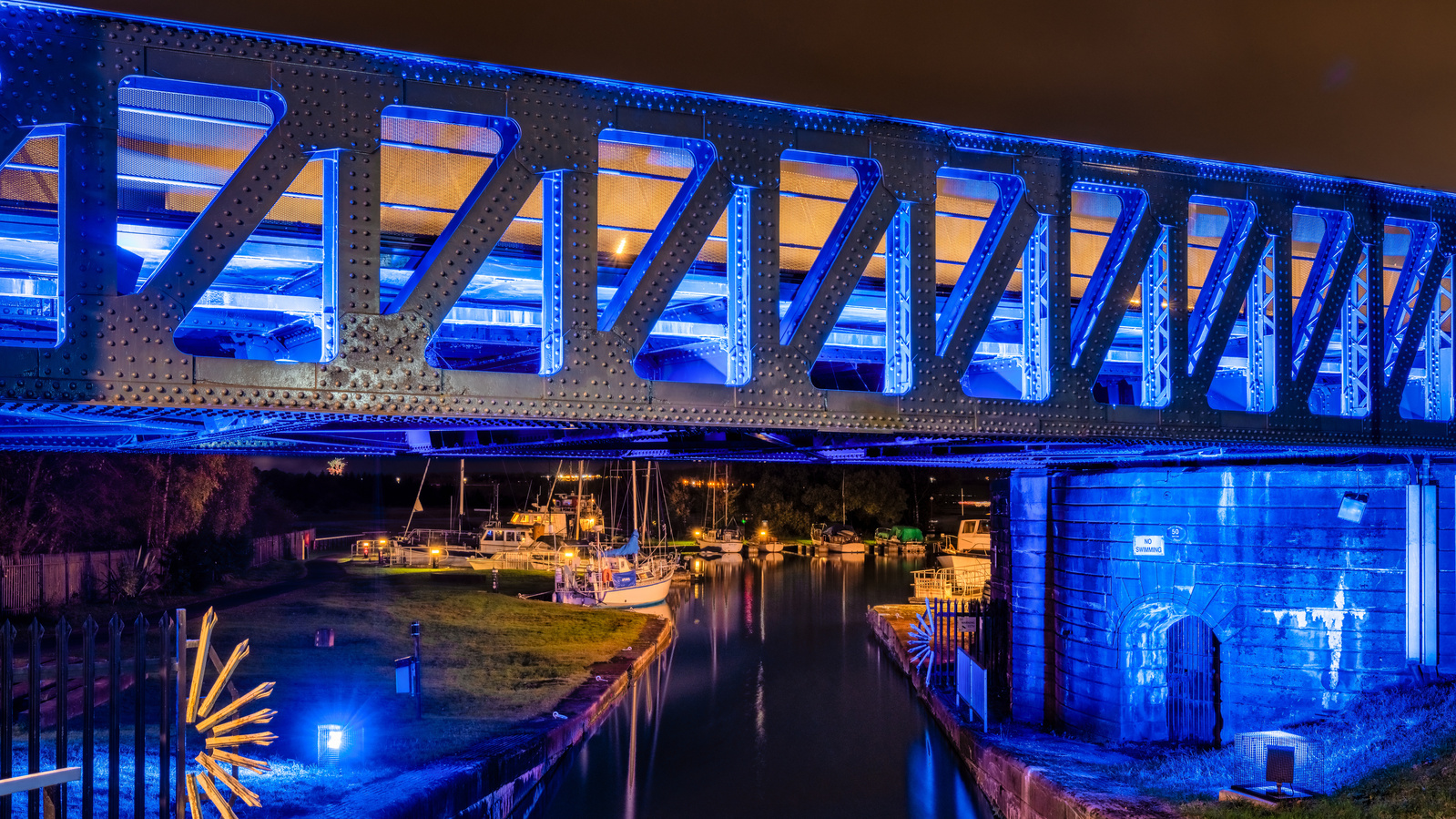 Exterior Bridge Lighting at night for SSUK Scotland Architecture in Glasgow - Photography by Nate Cleary