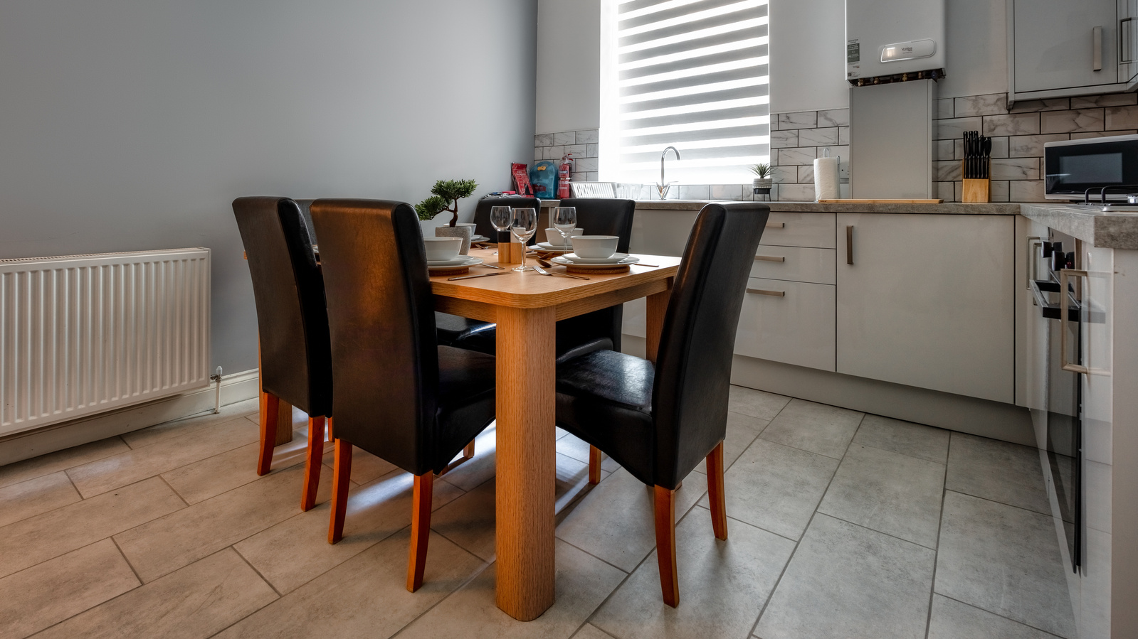 Dining Room for Scotland Interior Property in Glasgow - Photography by Nate Cleary