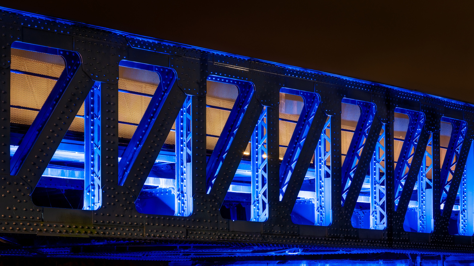 Exterior Bridge Lighting at night for SSUK Scotland Architecture in Glasgow - Photography by Nate Cleary