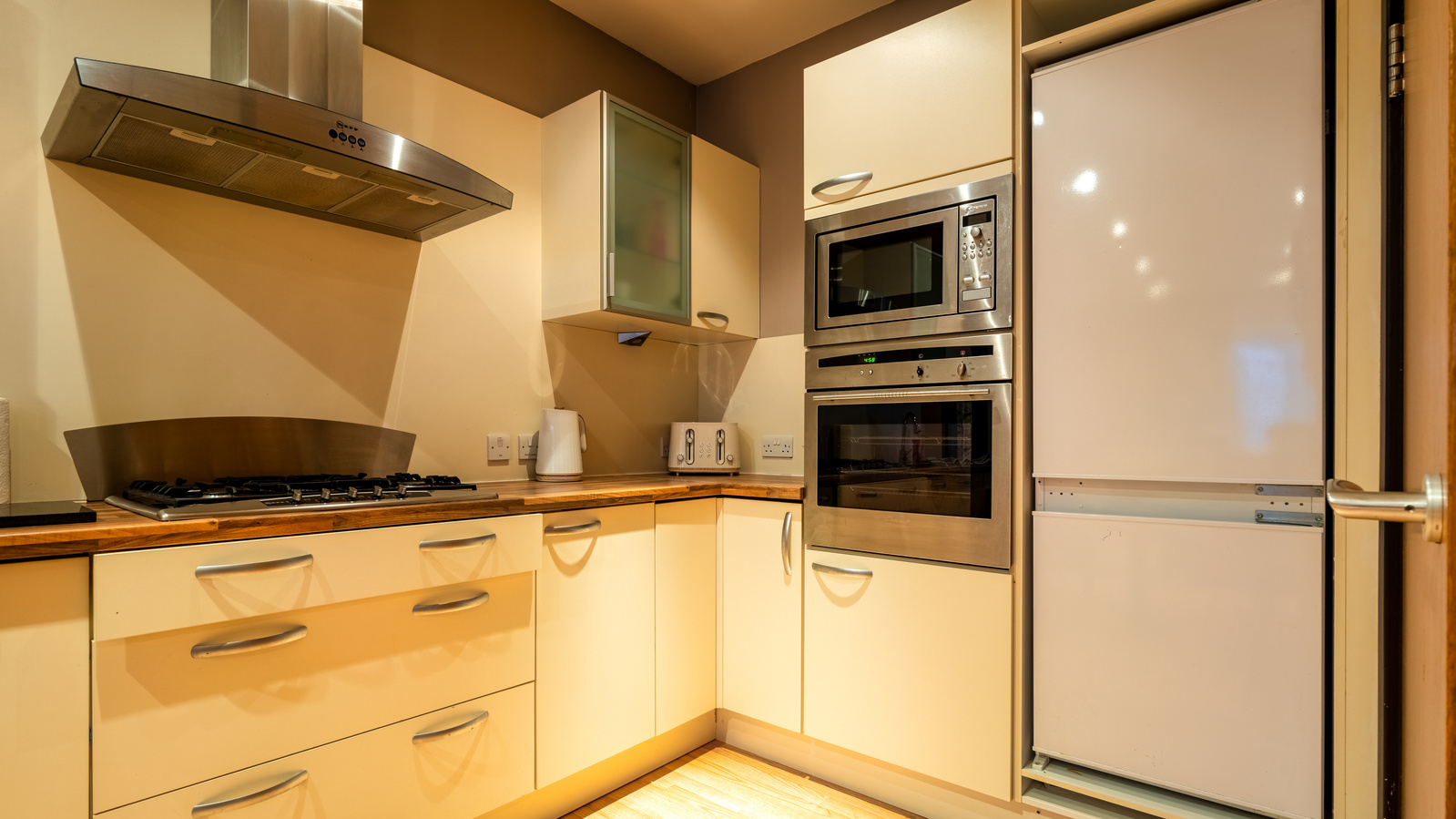 Kitchen for Scotland Interior Property in Glasgow - Photography by Nate Cleary