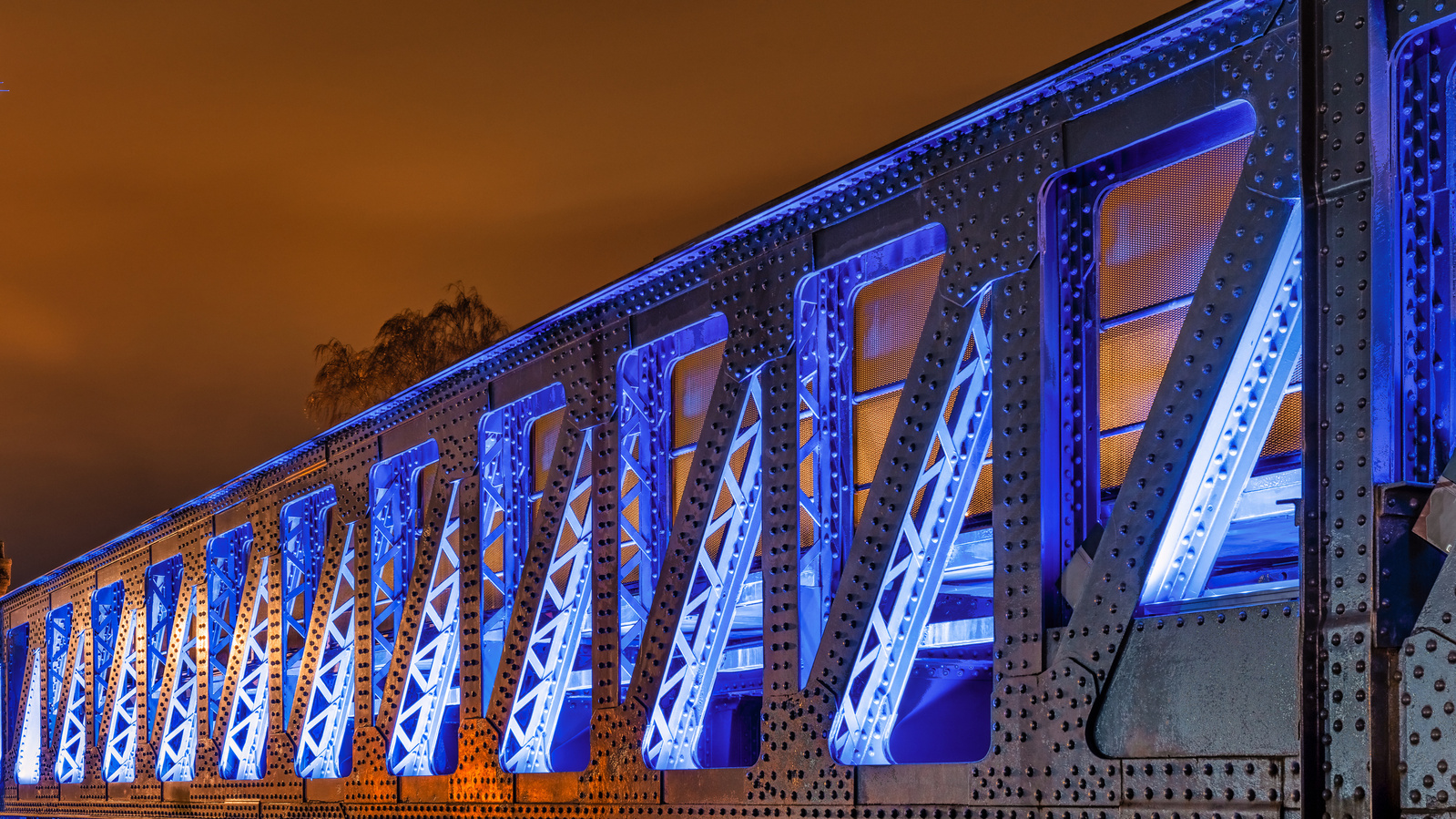 Exterior Bridge Lighting at night for SSUK Scotland Architecture in Glasgow - Photography by Nate Cleary