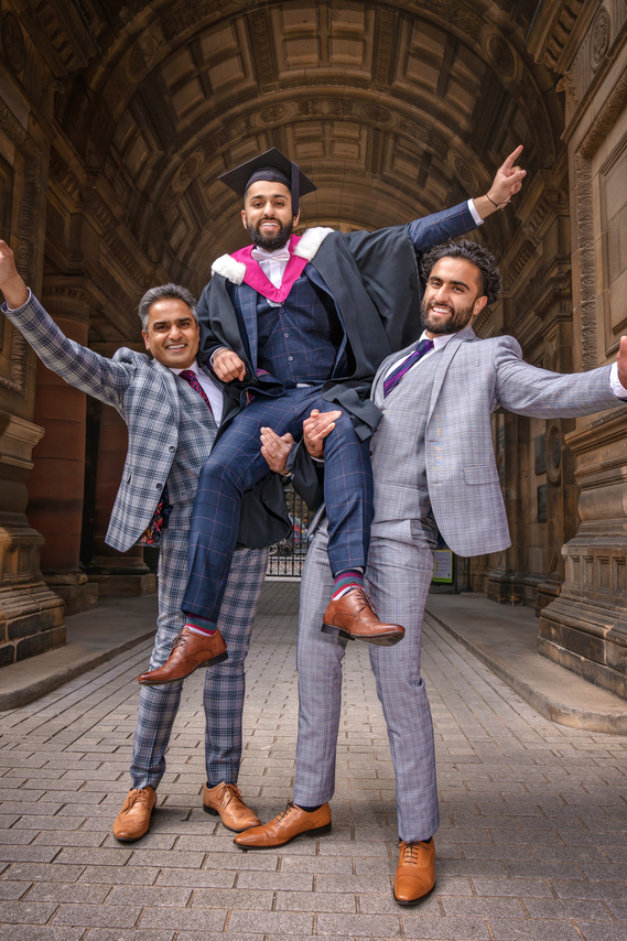Scotland family at graduation for University of Edinburgh- Photography by Nate Cleary