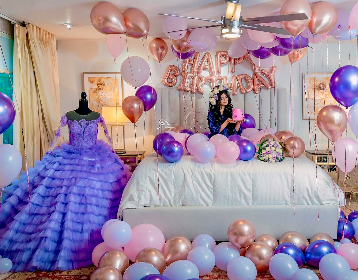 quinceanera bedroom balloons decor