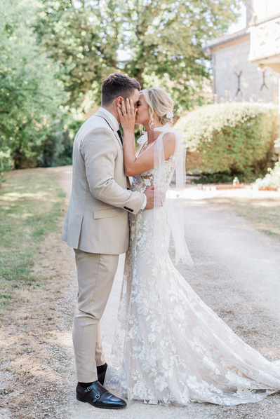 Chateau Plombis Wedding in South-West France. Provence wedding photographer. Wedding photographer in France. Luxury French Riviera. Made with Love Bridal. Made with Love Wedding dress.  