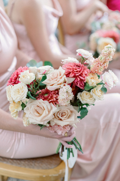 Luxury Provence wedding at Château Grand Boise, France. South of France wedding photographer. Destination wedding Photographer. Newhite wedding dress. Bridal fashion. 