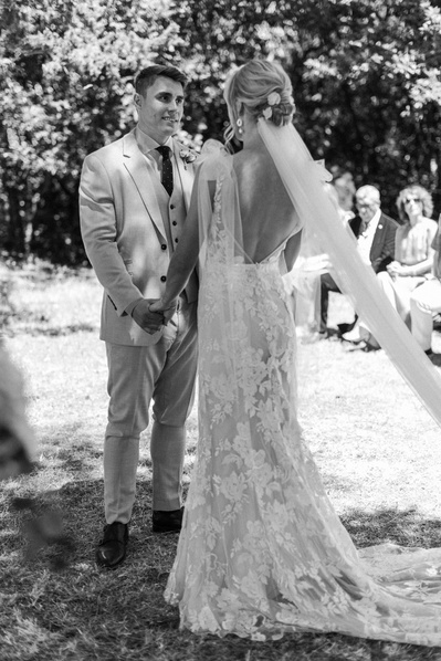 Chateau Plombis Wedding in South-West France. Provence wedding photographer. Wedding photographer in France. Luxury French Riviera. Made with Love Bridal. Made with Love Wedding dress.  