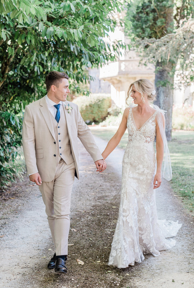 Chateau Plombis Wedding in South-West France. Provence wedding photographer. Wedding photographer in France. Luxury French Riviera. Made with Love Bridal. Made with Love Wedding dress.  