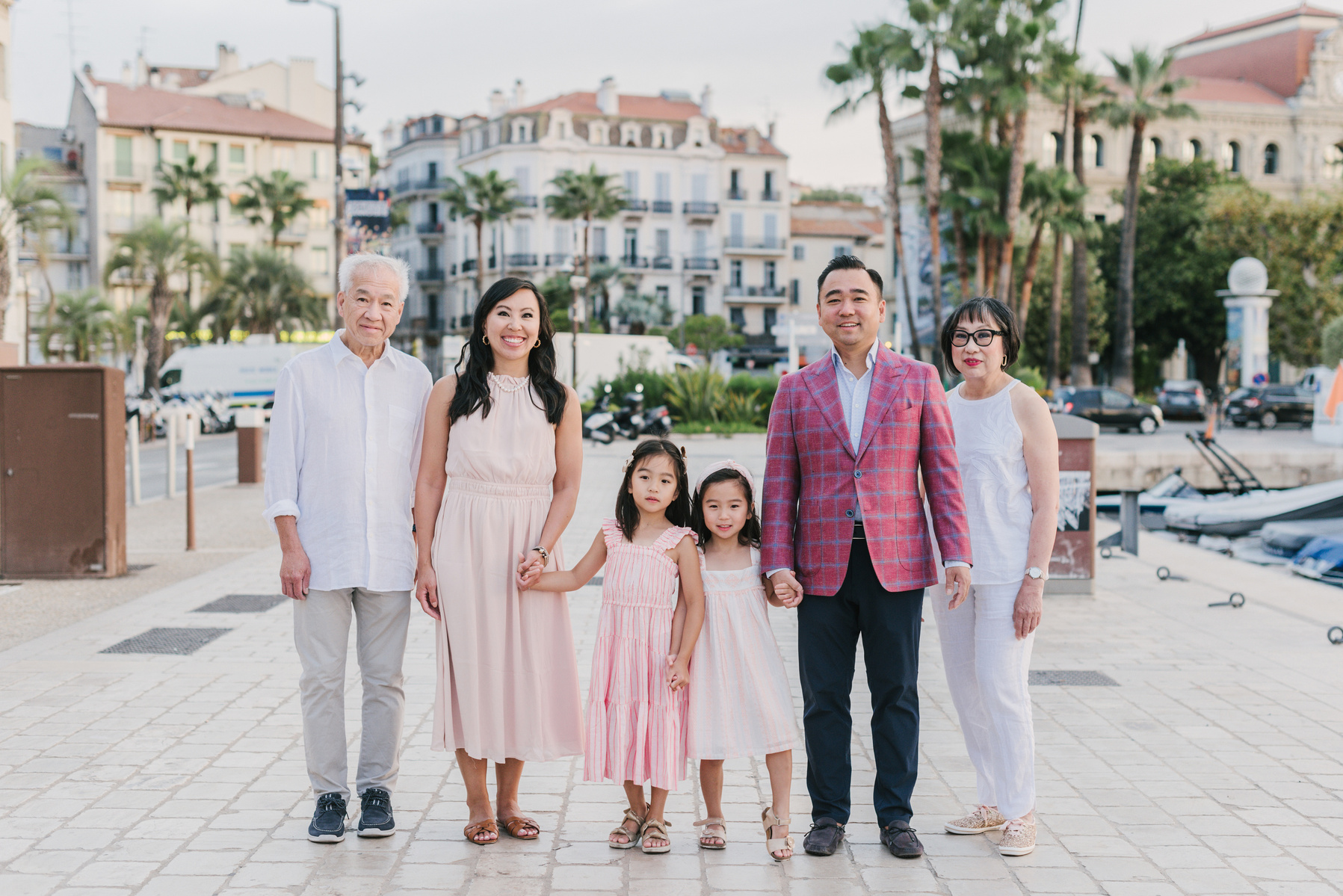 Family photoshoot in Cannes, French Riviera. Provence photographer. France wedding photographer. 