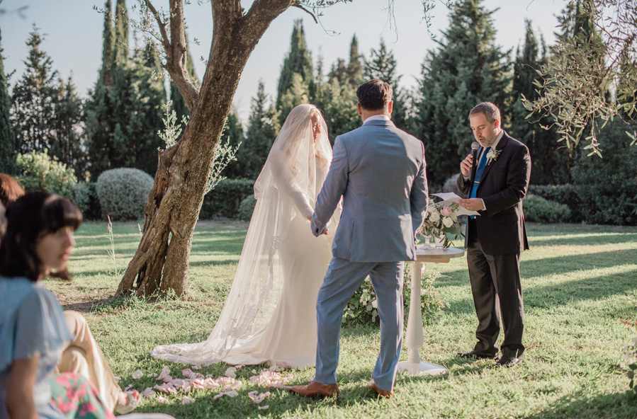 Wedding in Grasse, South of France. The Farm Provence wedding venue in the Cote d'Azur. French Riviera and Provence wedding photographer.