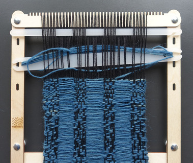 frame / loom package