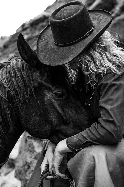 Darby Kelly Photographed by Bryan Ham Photography in Moab, Utah. Home on the range. 