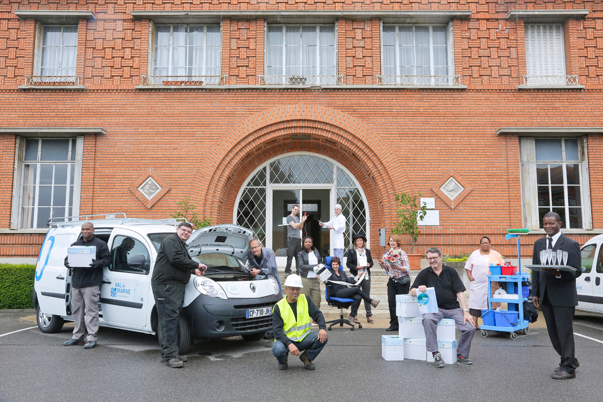France, Val de Marne, Vitry sur Seine, Domaine de Cherioux, photo de groupe des agents de la DL