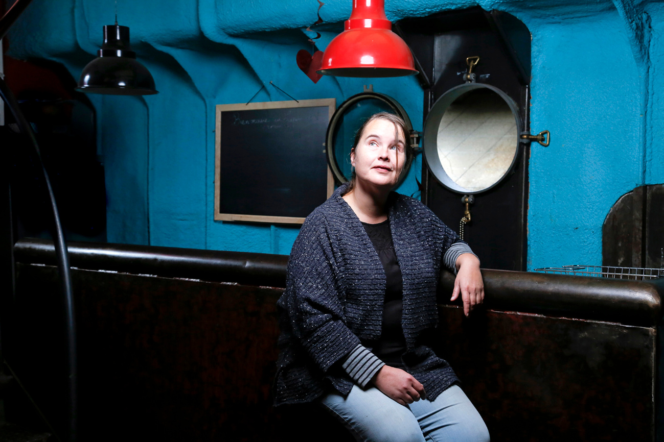 Caroline Pallarès, comédienne, metteuse en scène, péniche le Lapin Vert, Joinville-Le-Pont
