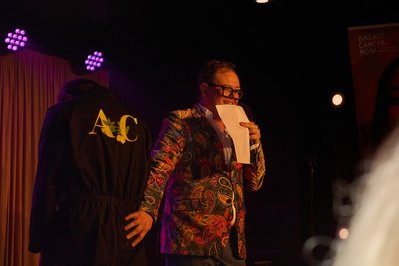 Author Alan Carr