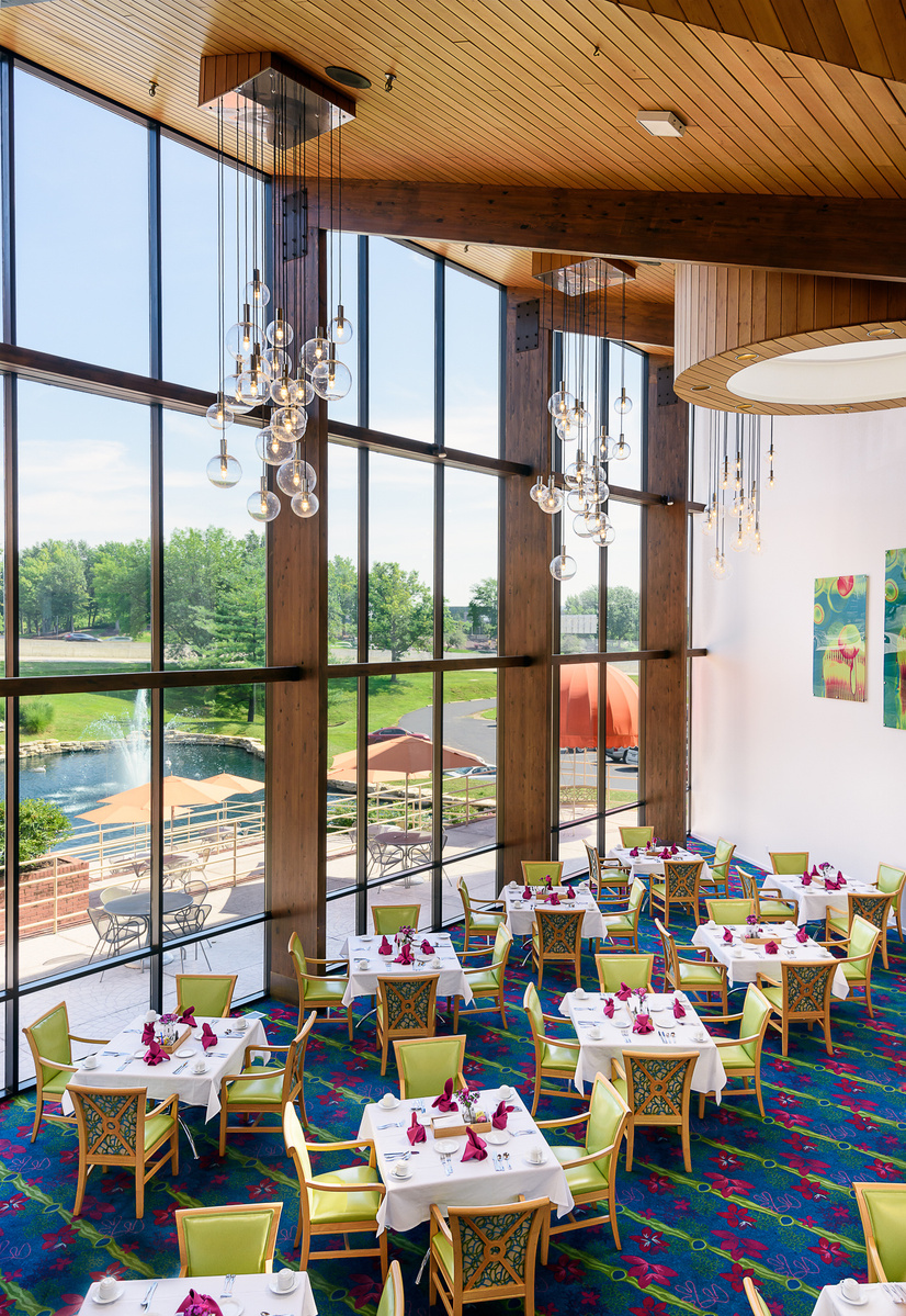 Senior Living Photographer in the St. Louis Metro Area.  Delmar Gardens 