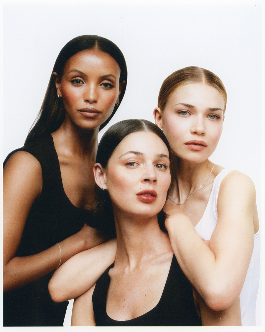 MAKE UP STORE - Advertising
