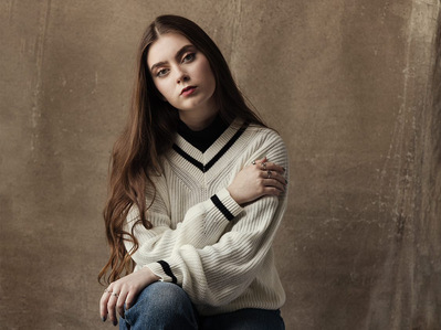 Loni-Claire Korrot Posing for a Photoshoot