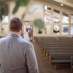 Wedding photography at First Reformed Church, Rock Rapids, Iowa. 