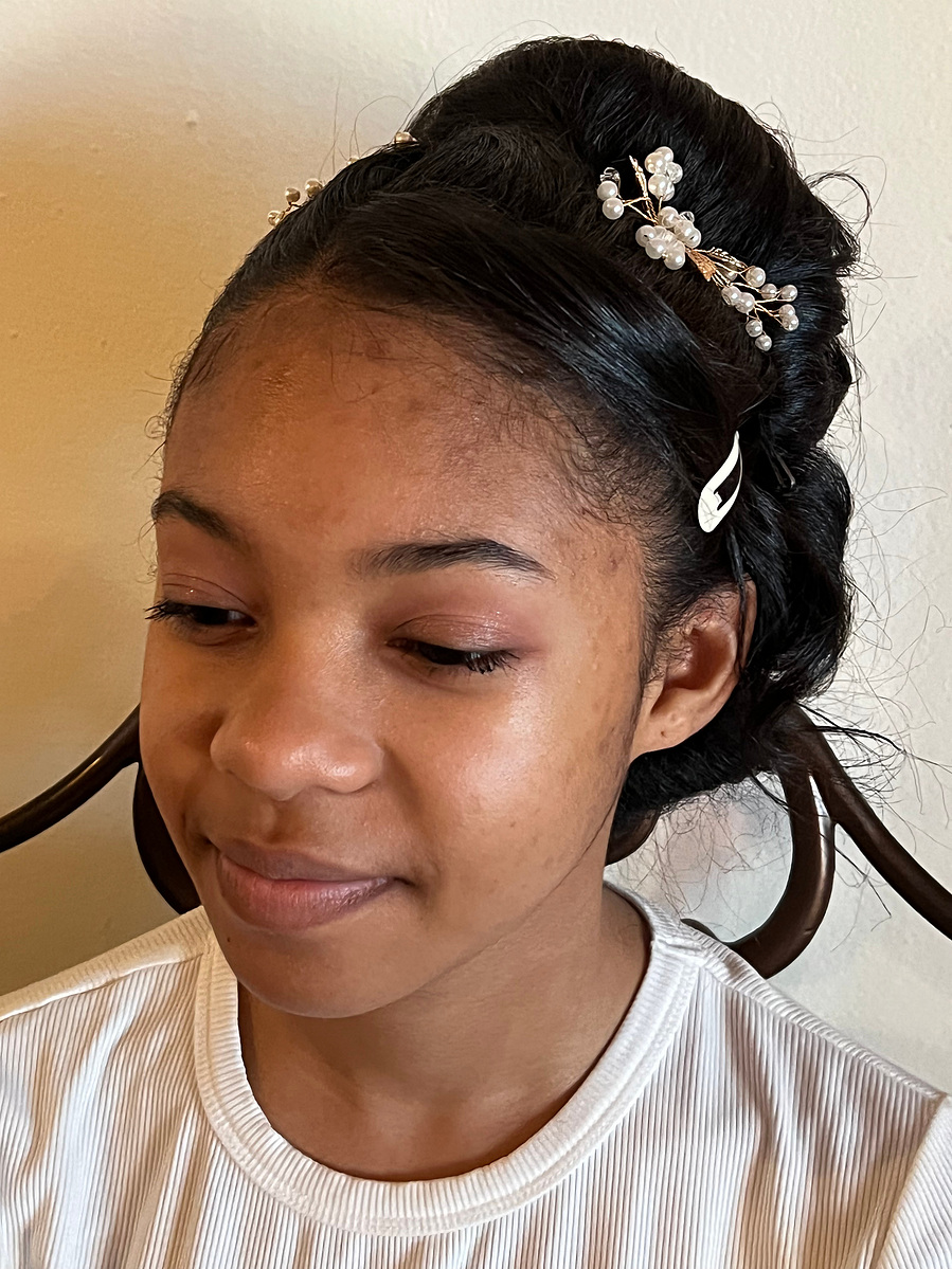 Before picture of teen (teenager) sweet 16 birthday party. Soft glam look.