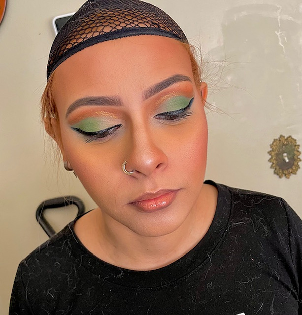 Birthday full face glam look. No lashes. makeup artist. Repeating client. natural skin. makeup glam look. full face beat.
