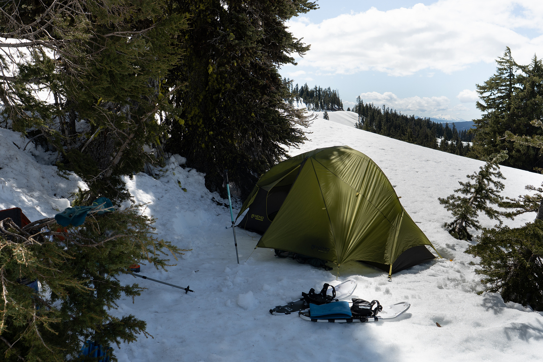 Tent in Crater lake National Park