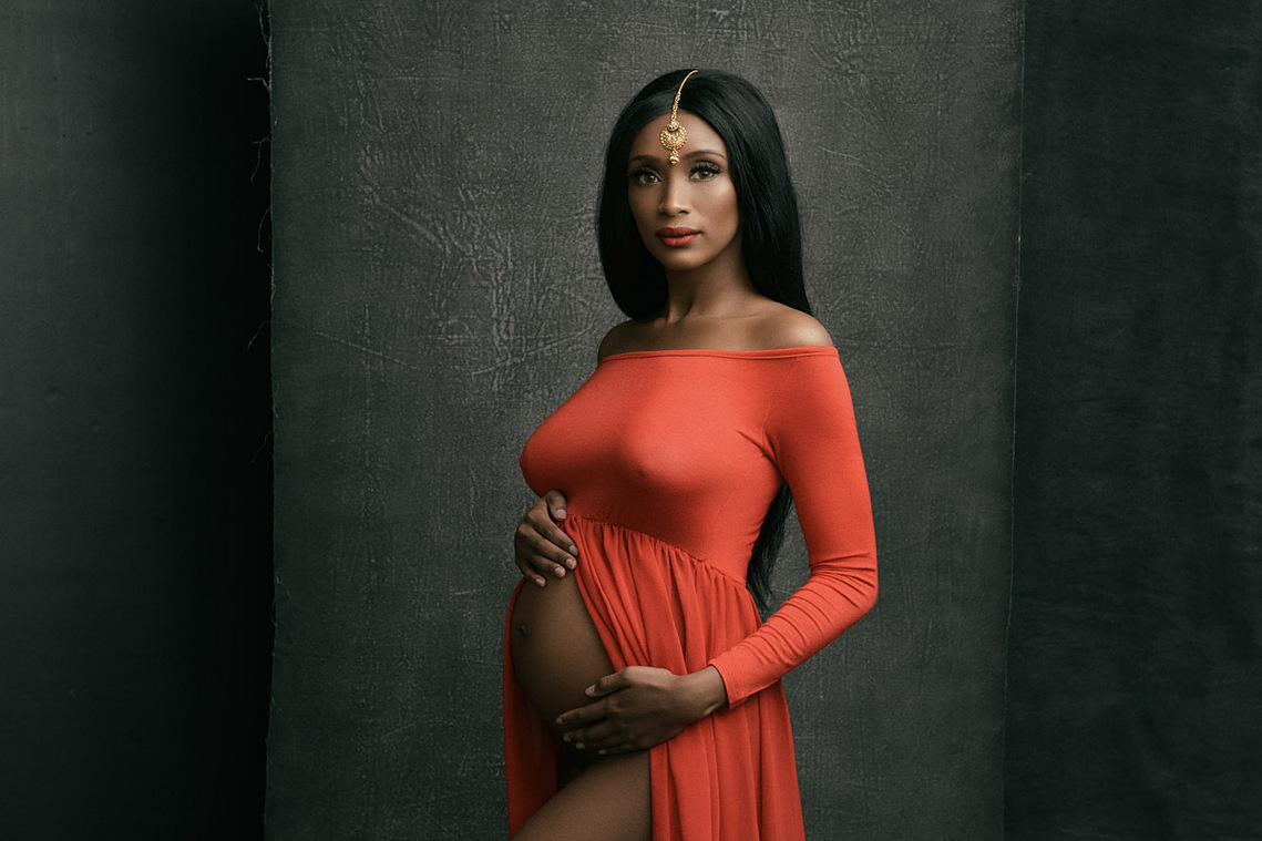 Montreal Newborn Photography, maternity and family