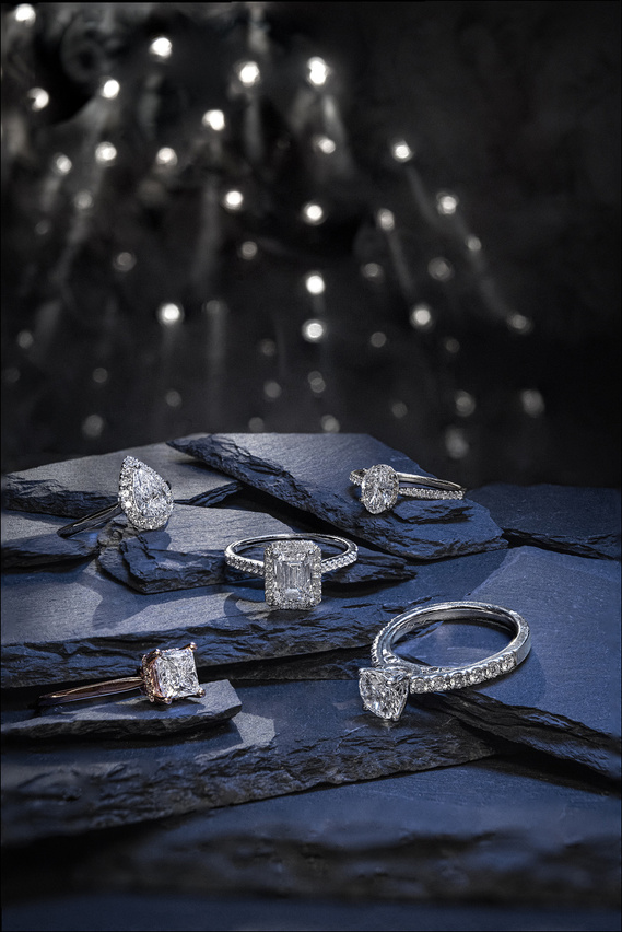 Product jewelry photographer from Montreal