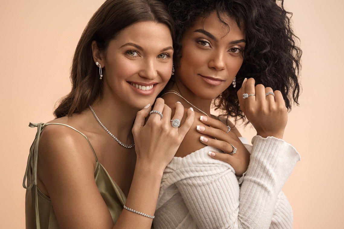 Fashion and product photographer Quebec Canada