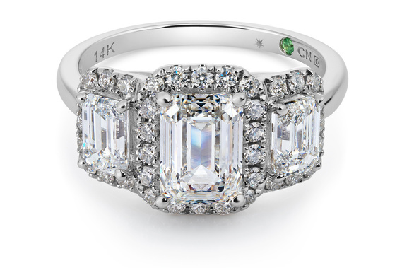 Jewelry ring and gemstone photographer 