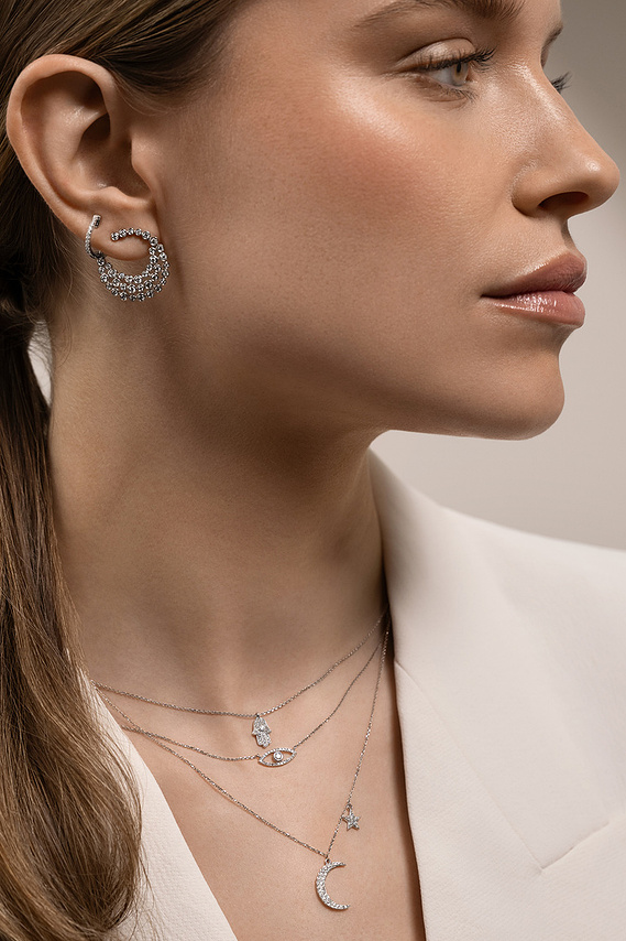 Jewellery Photographer based in Montreal
