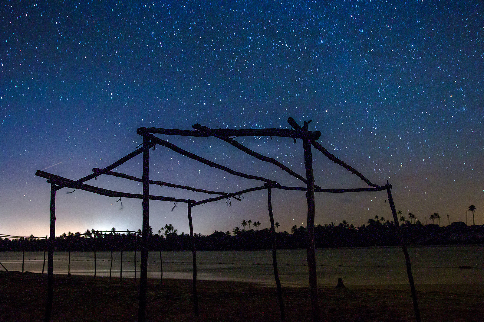 Timelapse de uma noite estrelada em Siribinha. BA